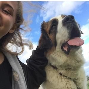 Meet your Posher, Olivia